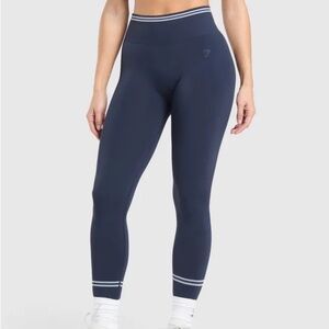 Gymshark • CONTRAST SEAMLESS LEGGINGS